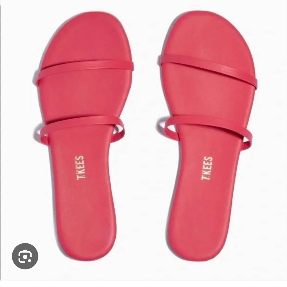 NEW TKEES women's gemma sandals in cerise